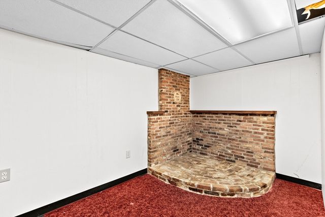 32 Plymouth Street, Middleboro, MA 02346