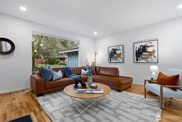 16007 SE 31st Street, Bellevue, WA 98008