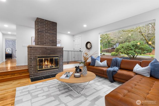 16007 SE 31st Street, Bellevue, WA 98008