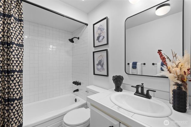 16007 SE 31st Street, Bellevue, WA 98008