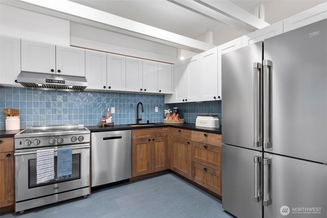 16007 SE 31st Street, Bellevue, WA 98008