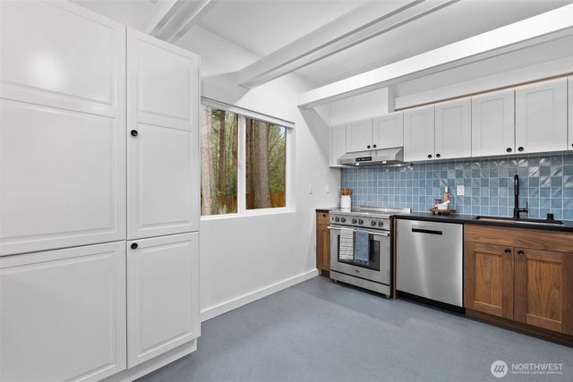 16007 SE 31st Street, Bellevue, WA 98008