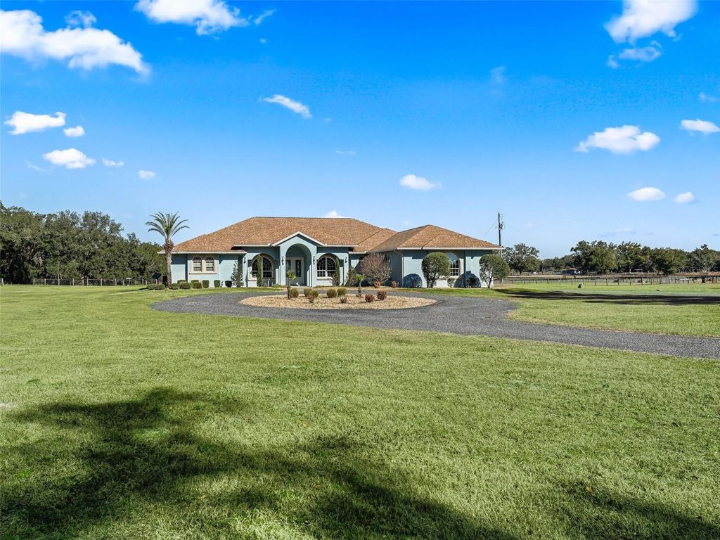 19351 E LEVY STREET, Williston, FL 32696