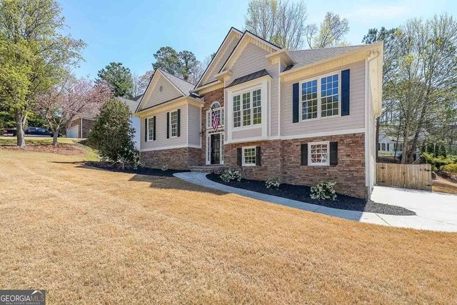 2037 Castlemaine Circle, Woodstock, GA 30189