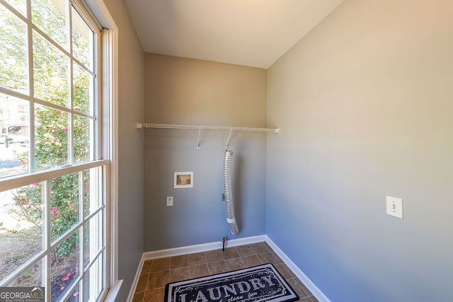2037 Castlemaine Circle, Woodstock, GA 30189