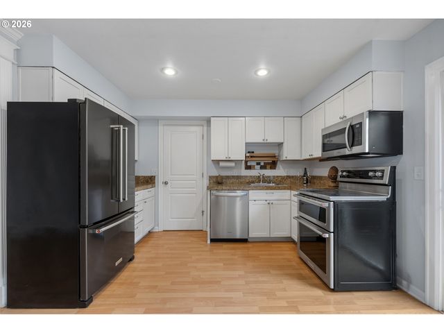 8333 Se 23RD Ave, Portland, OR 97202