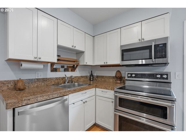 8333 Se 23RD Ave, Portland, OR 97202