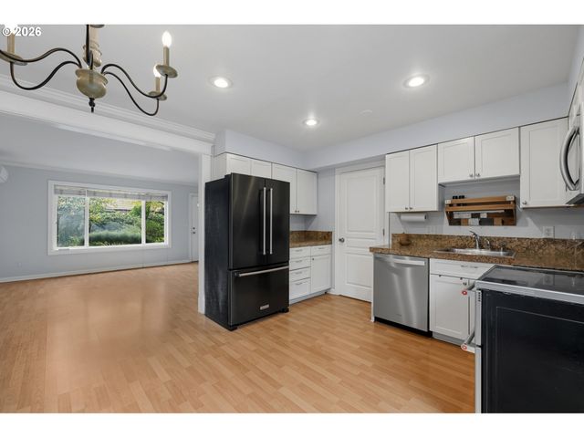 8333 Se 23RD Ave, Portland, OR 97202