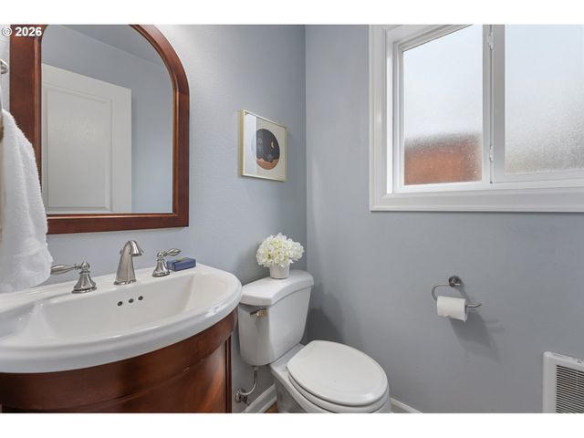 8333 Se 23RD Ave, Portland, OR 97202