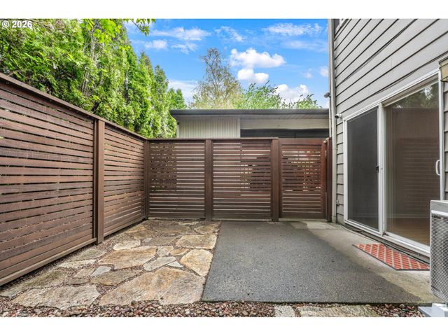 8333 Se 23RD Ave, Portland, OR 97202