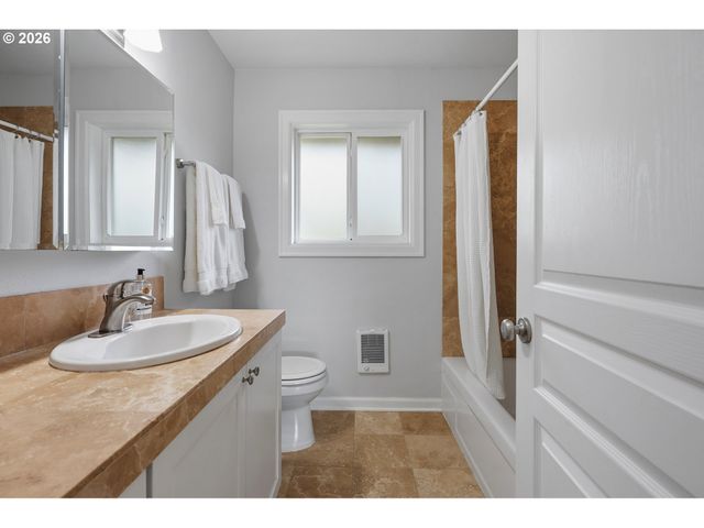 8333 Se 23RD Ave, Portland, OR 97202