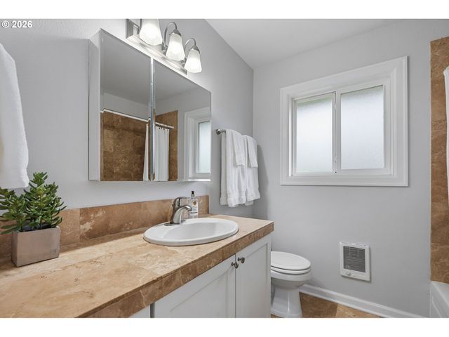 8333 Se 23RD Ave, Portland, OR 97202