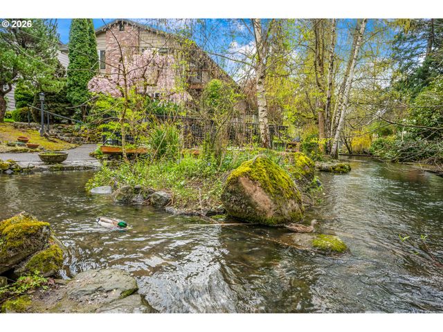 8333 Se 23RD Ave, Portland, OR 97202