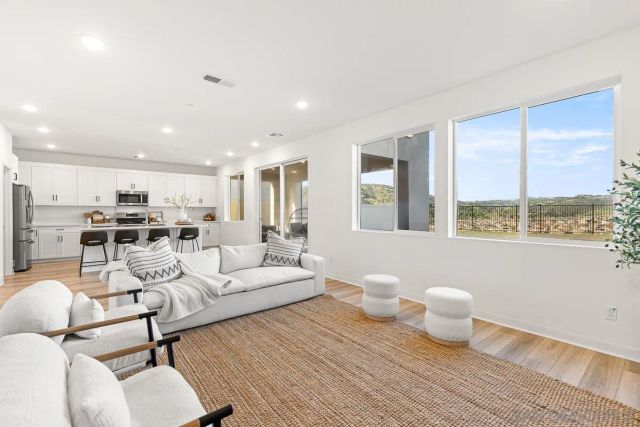 316 CANTER COURT, Fallbrook, CA 92028