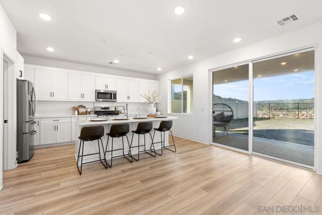 316 CANTER COURT, Fallbrook, CA 92028