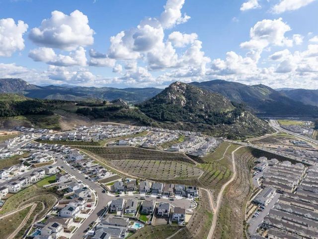 316 CANTER COURT, Fallbrook, CA 92028