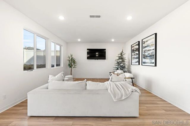 316 CANTER COURT, Fallbrook, CA 92028