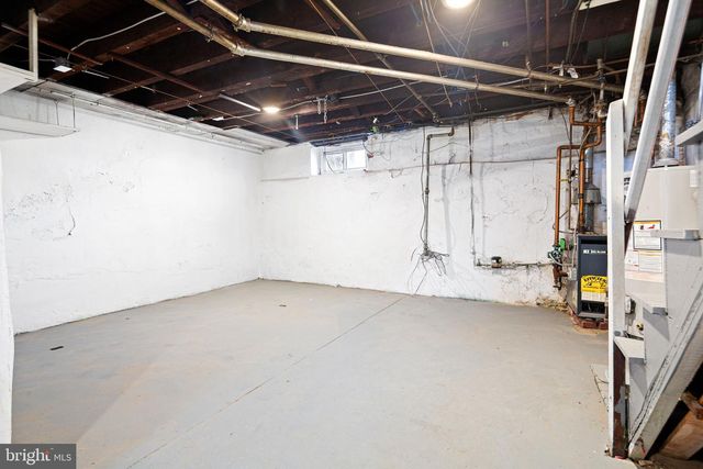 226 WYNNEWOOD AVE, Lansdowne, PA 19050