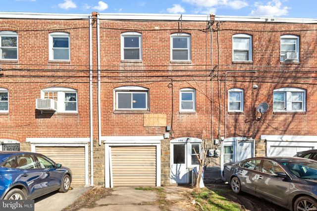 226 WYNNEWOOD AVE, Lansdowne, PA 19050