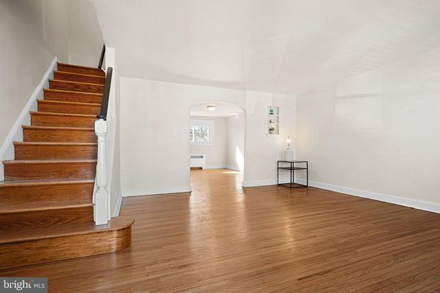 226 WYNNEWOOD AVE, Lansdowne, PA 19050