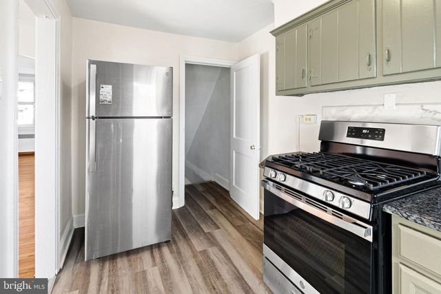 226 WYNNEWOOD AVE, Lansdowne, PA 19050