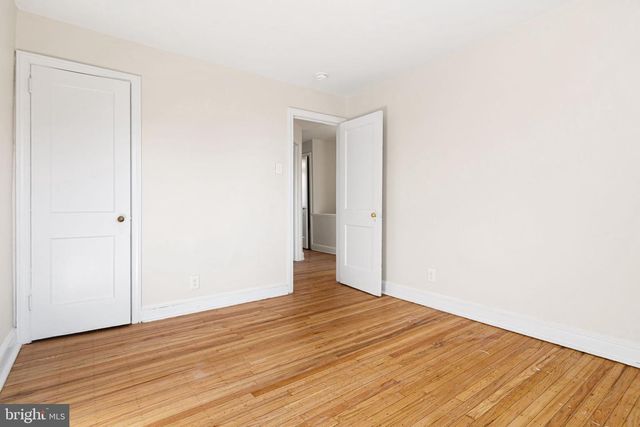 226 WYNNEWOOD AVE, Lansdowne, PA 19050