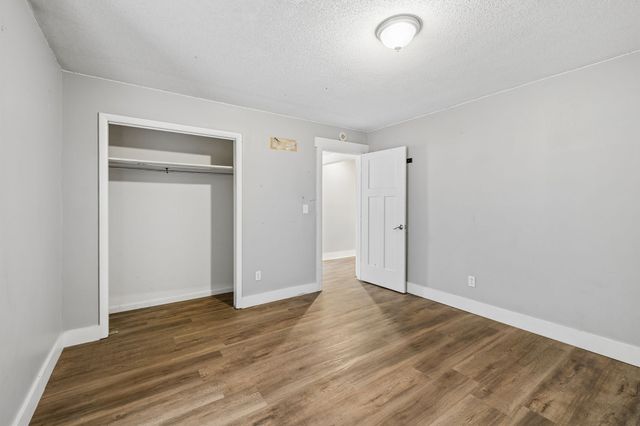707 Darrow Dr, Pleasant View, TN 37146