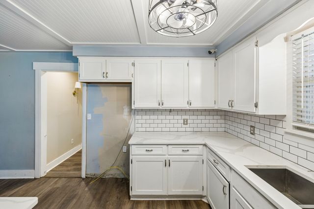 707 Darrow Dr, Pleasant View, TN 37146