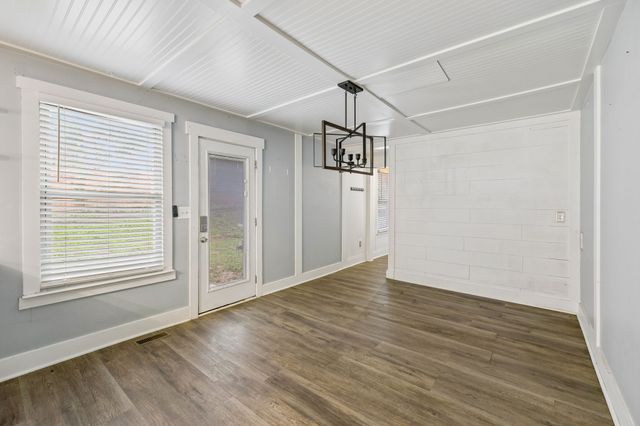 707 Darrow Dr, Pleasant View, TN 37146