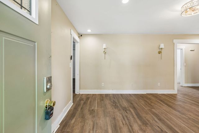 707 Darrow Dr, Pleasant View, TN 37146
