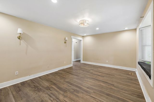 707 Darrow Dr, Pleasant View, TN 37146