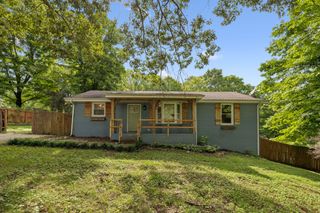 707 Darrow Dr, Pleasant View, TN 37146