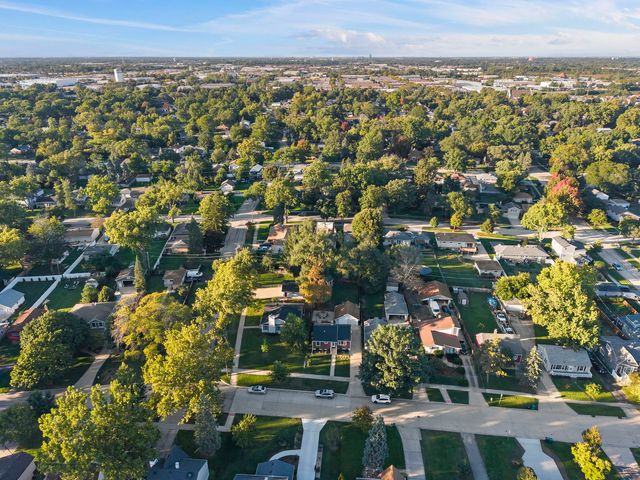 124 W Crystal Avenue, Lombard, IL 60148