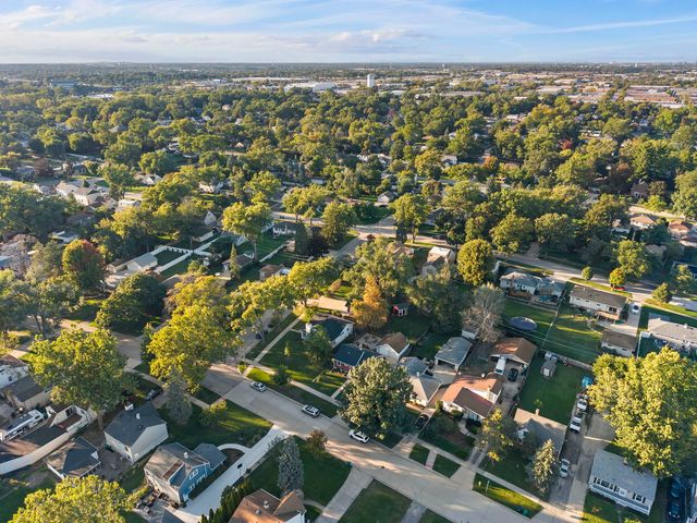 124 W Crystal Avenue, Lombard, IL 60148