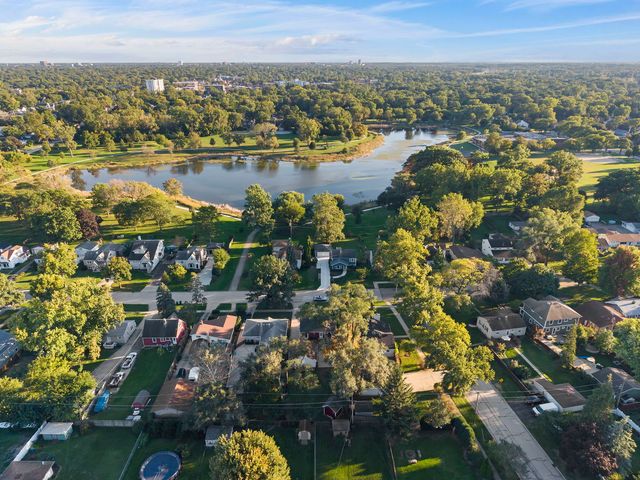 124 W Crystal Avenue, Lombard, IL 60148