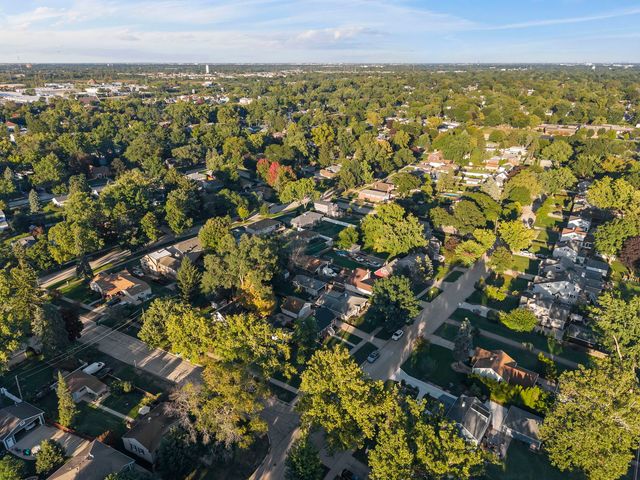 124 W Crystal Avenue, Lombard, IL 60148