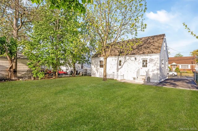 728 Martin Drive, Uniondale, NY 11553