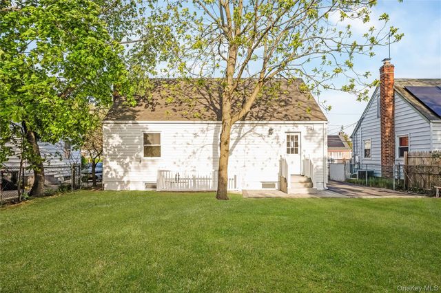 728 Martin Drive, Uniondale, NY 11553