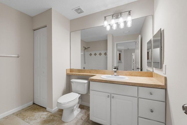 9901 Baywinds 3105, West Palm Beach, FL 33411