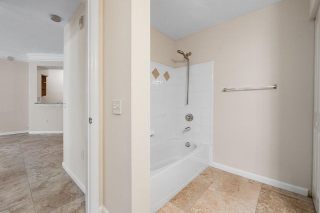 9901 Baywinds 3105, West Palm Beach, FL 33411