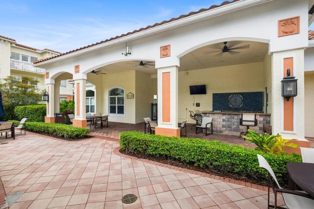 9901 Baywinds 3105, West Palm Beach, FL 33411