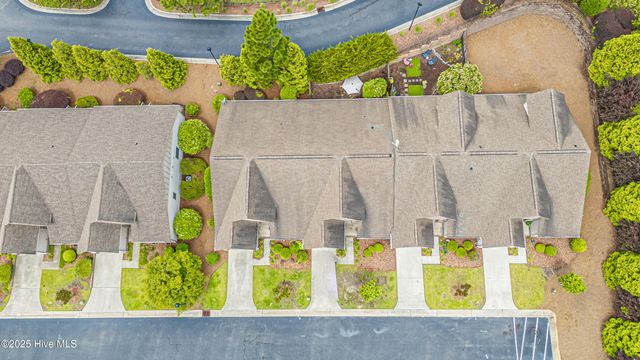 25 Elk Ridge Lane, Southern Pines, NC 28387