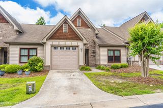 25 Elk Ridge Lane, Southern Pines, NC 28387