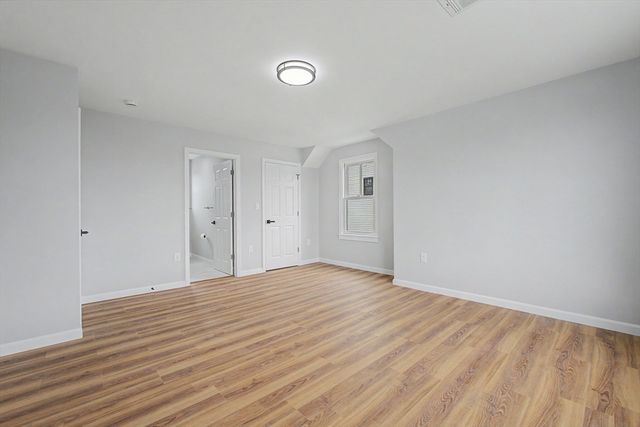 298 King St, Fall River, MA 02724