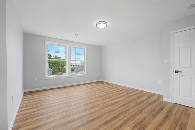 298 King St, Fall River, MA 02724