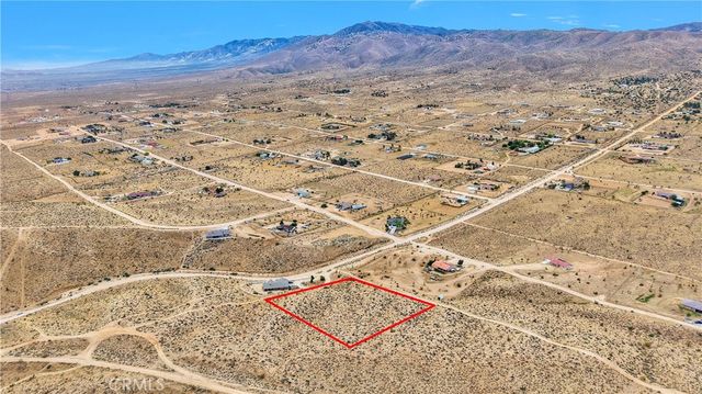 24575 Ocotillo Way, Apple Valley, CA 92308