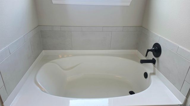 9674 Muncy Ln, Denham Springs, LA 70726