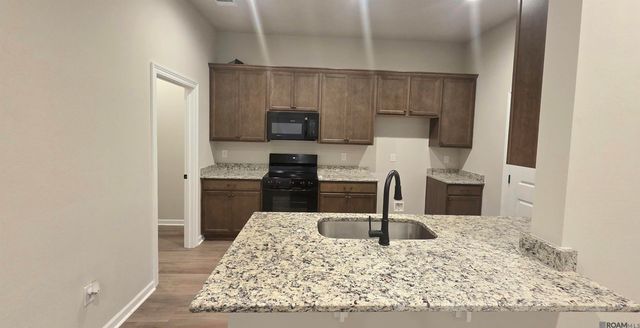 9674 Muncy Ln, Denham Springs, LA 70726