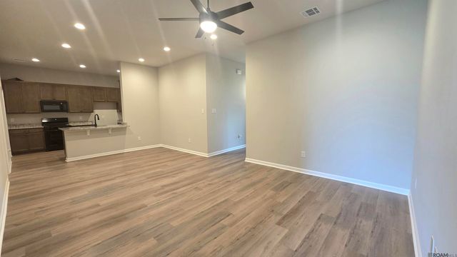 9674 Muncy Ln, Denham Springs, LA 70726