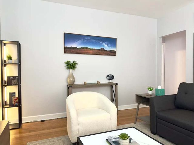 6443 N HAMILTON Avenue 2I, Chicago, IL 60659